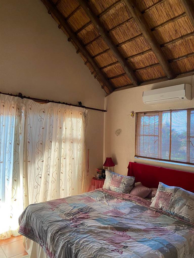 3 Bed House in Phalaborwa photo number 3
