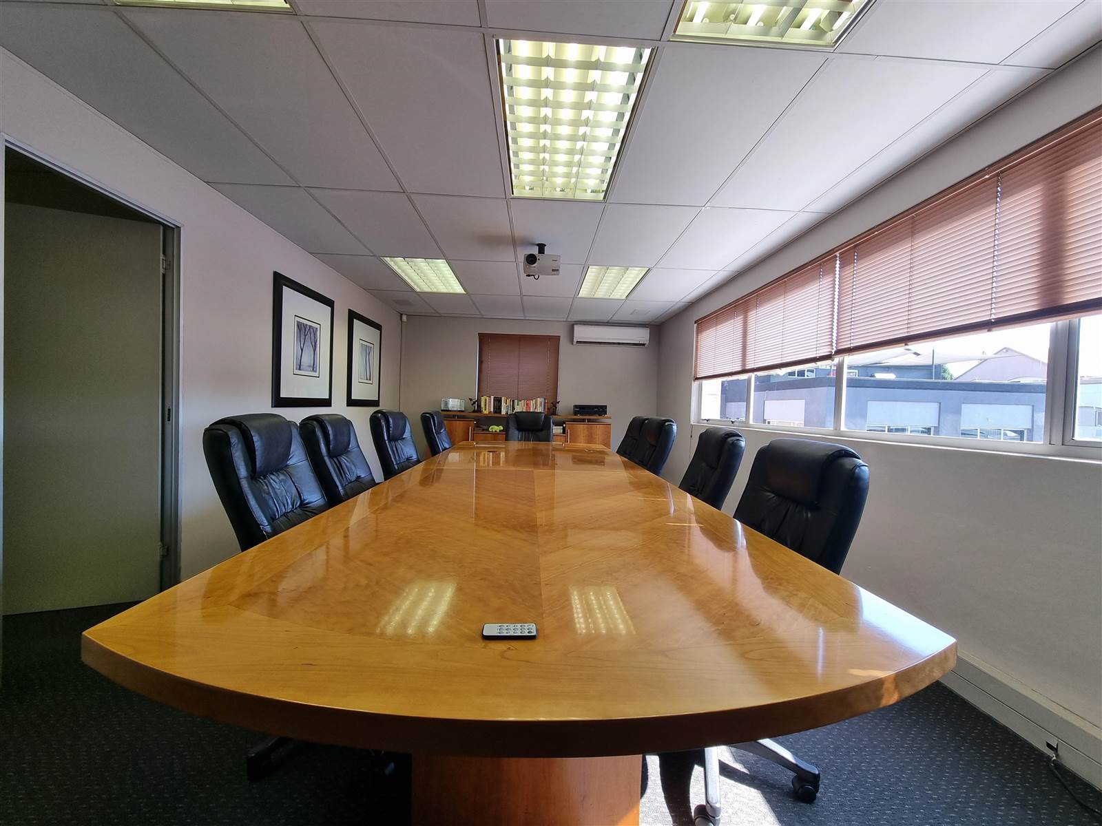 835  m² Commercial space in Sunninghill photo number 8