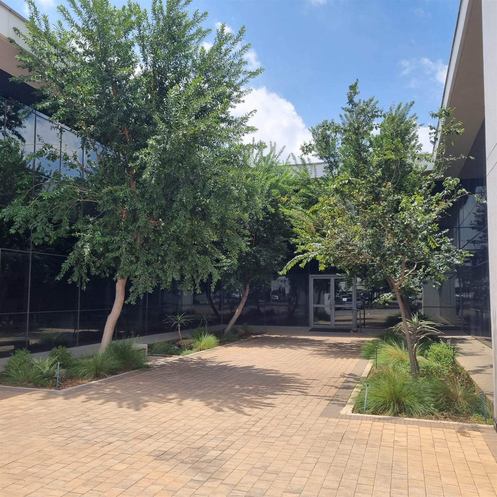 2660  m² Office Space in Glen Marais photo number 23
