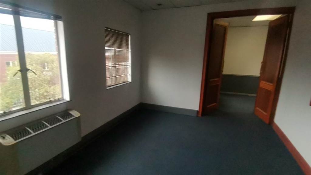 102  m² Commercial space in Edenvale photo number 8