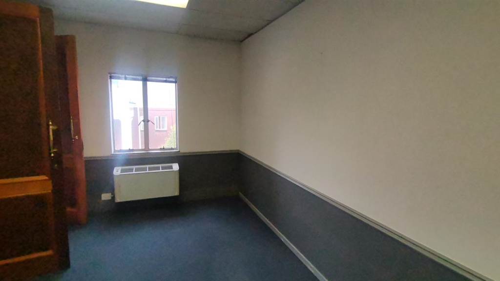 102  m² Commercial space in Edenvale photo number 5