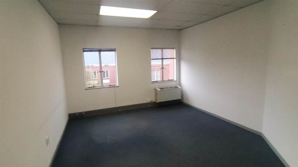102  m² Commercial space in Edenvale photo number 14