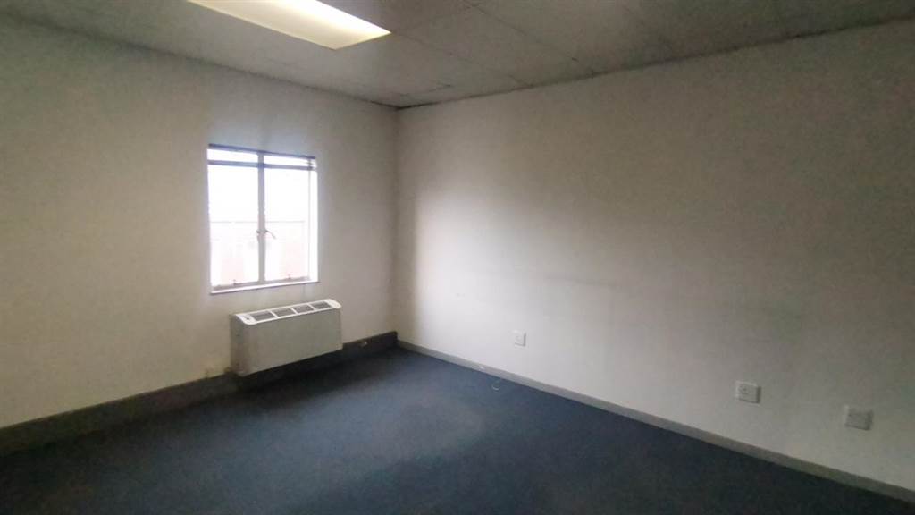 102  m² Commercial space in Edenvale photo number 17