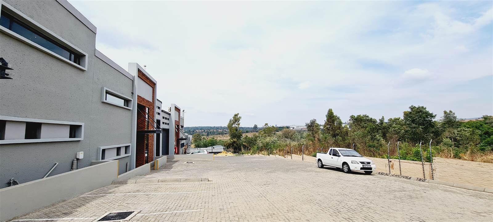 231  m² Industrial space in Olivedale photo number 2