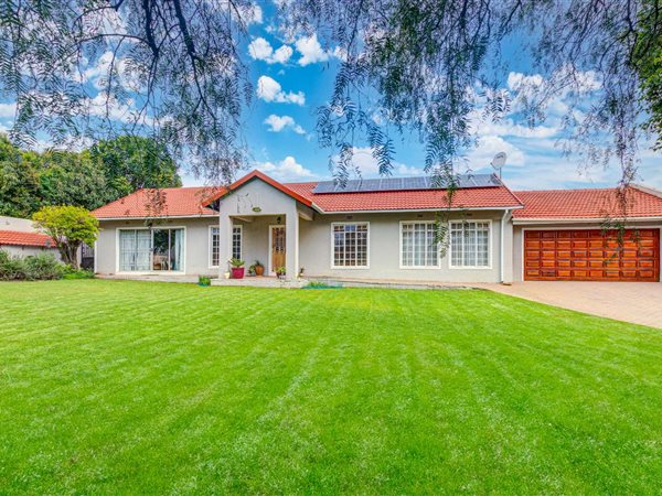 3 Bedroom House 3 Bedroom House