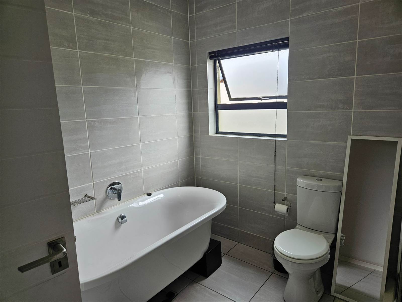 2 Bed Apartment in Waterfall Estate photo number 7