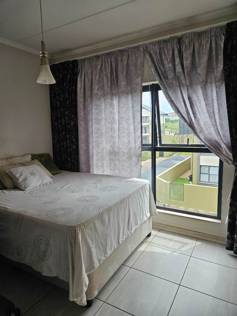 2 Bed Apartment in Waterfall Estate photo number 9