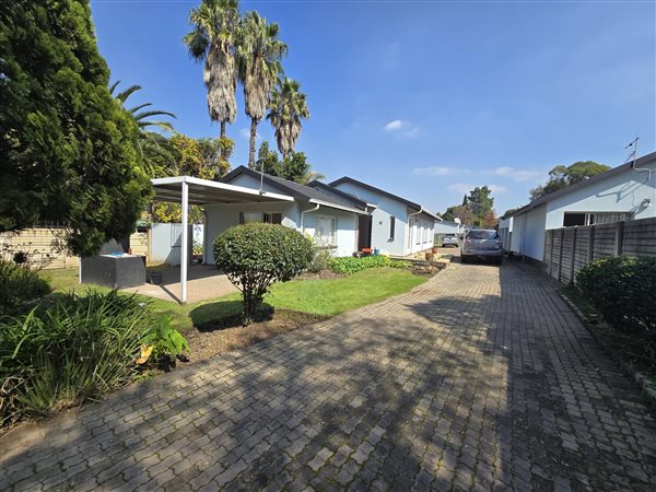 3 Bedroom House 3 Bedroom House