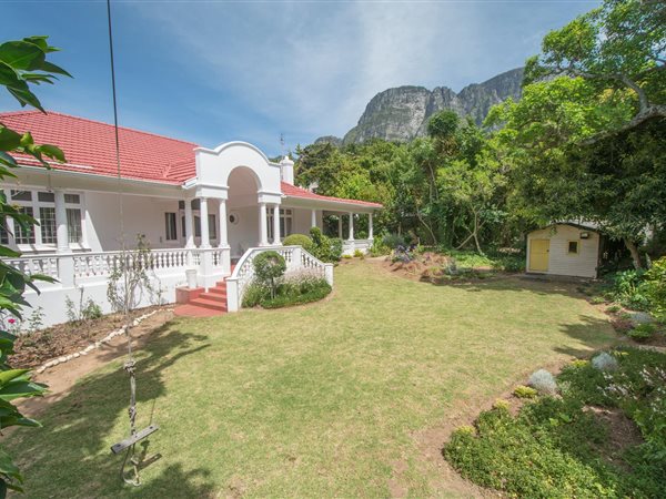 5 Bed House in Newlands
