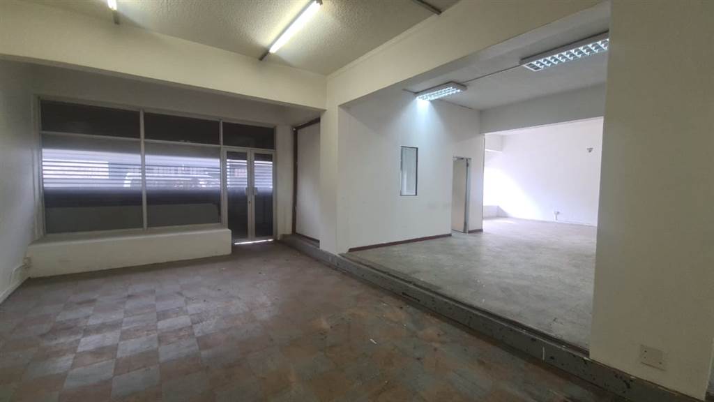 430  m² Commercial space in Pretoria Central photo number 8