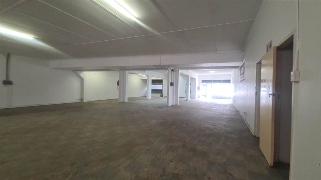 430  m² Commercial space in Pretoria Central photo number 12