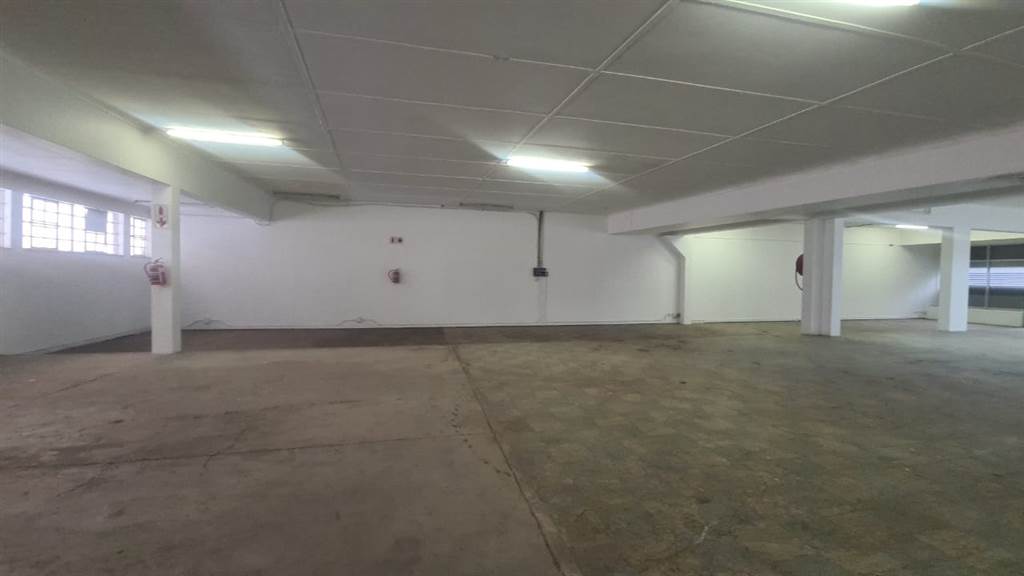 430  m² Commercial space in Pretoria Central photo number 13