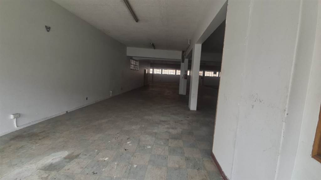 430  m² Commercial space in Pretoria Central photo number 9