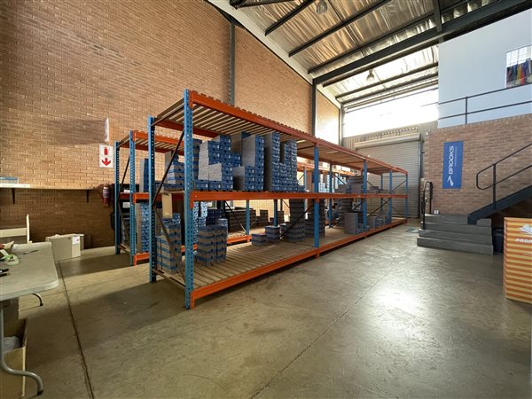 284  m² Industrial space