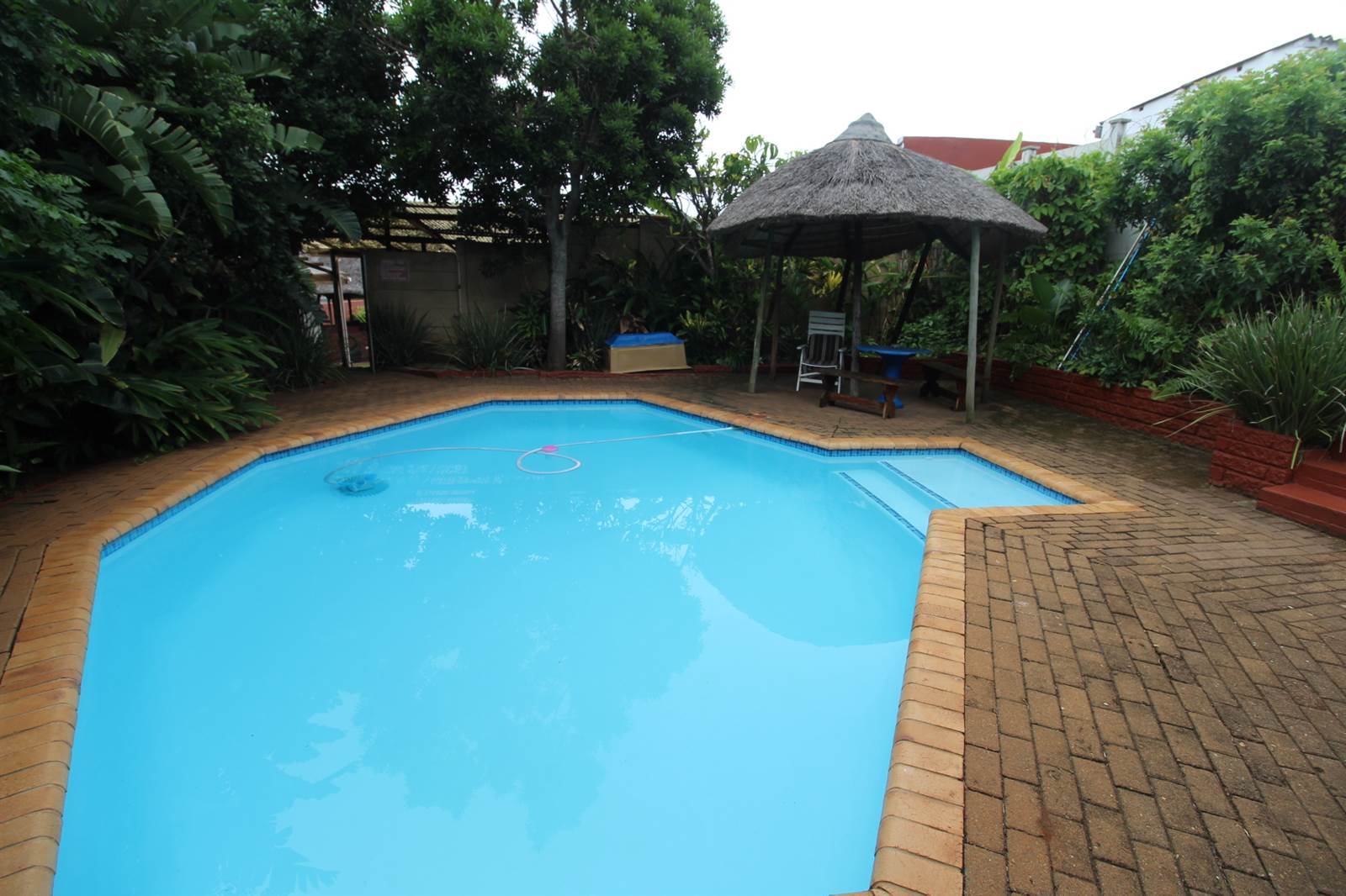4 Bed House in Manaba photo number 2