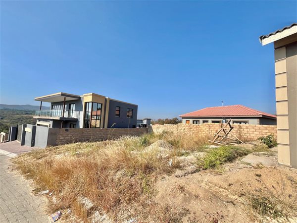 187 m² Land