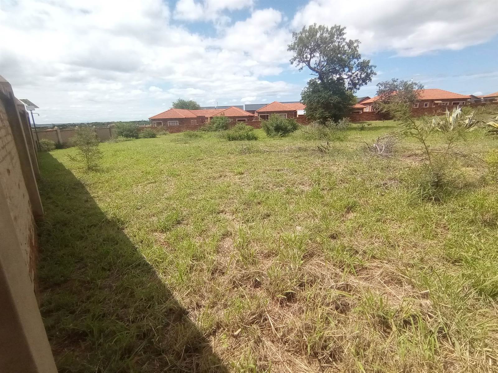 2705 m² Land available in Bendor Park photo number 8