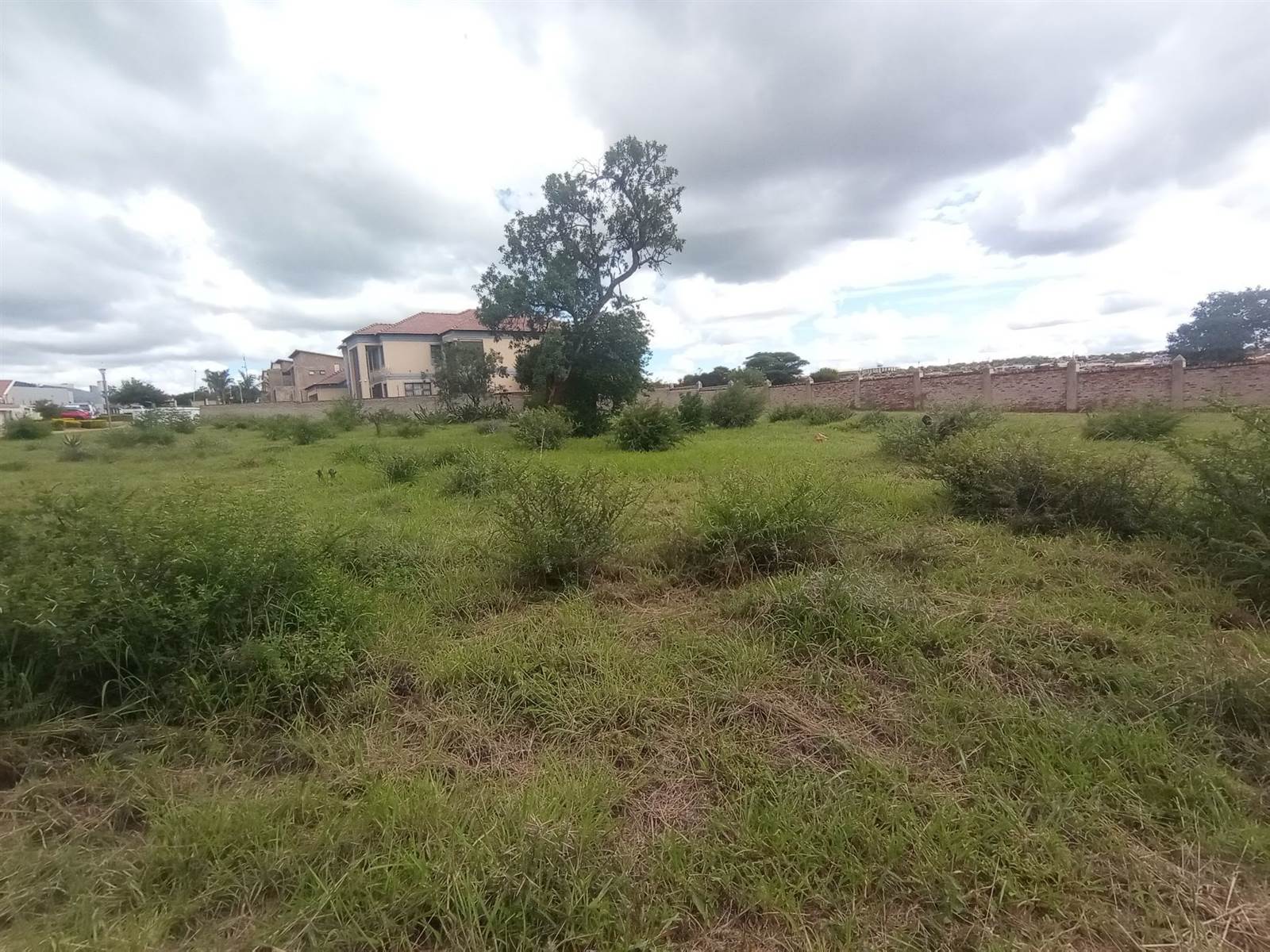 2705 m² Land available in Bendor Park photo number 6
