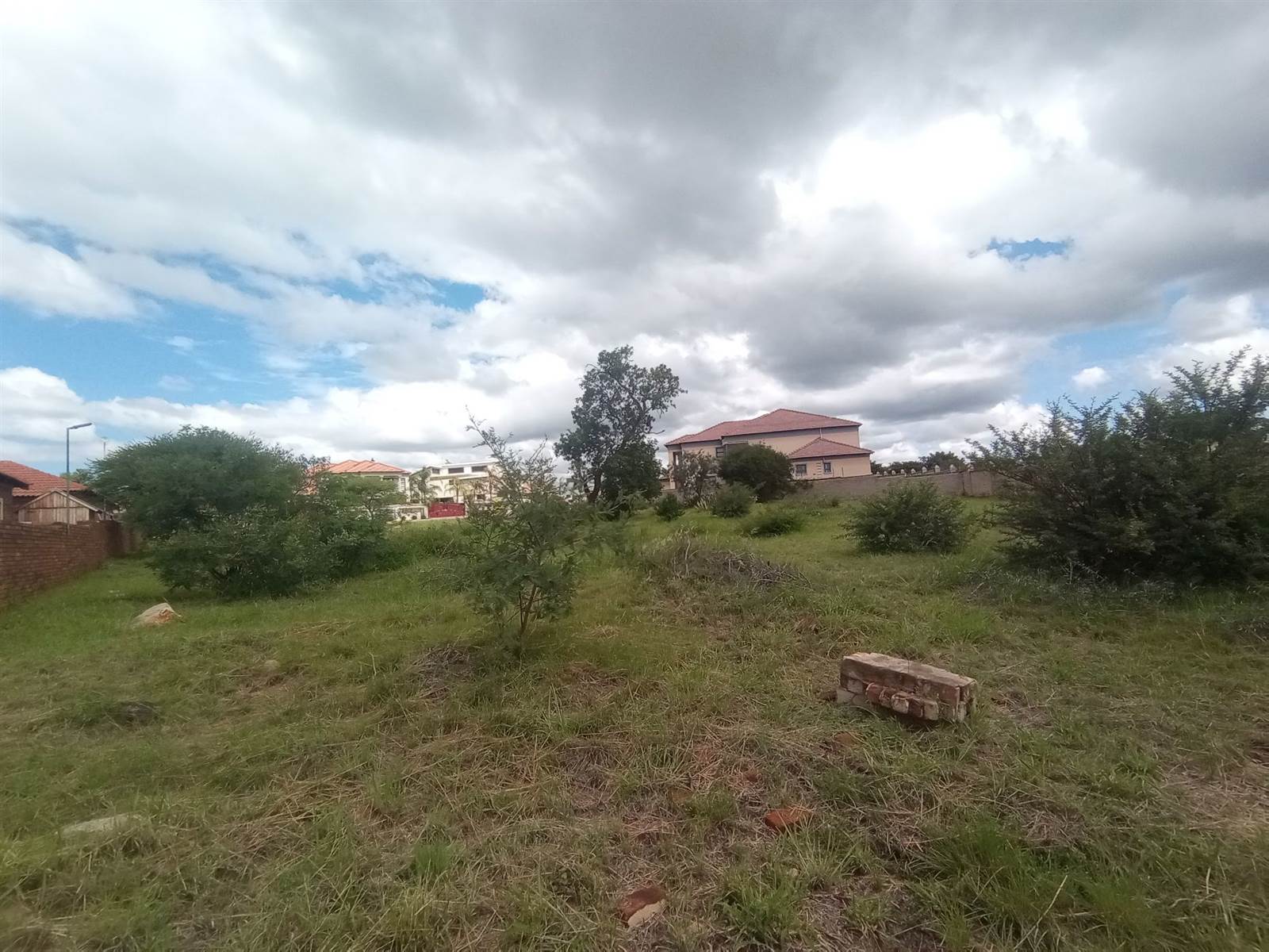 2705 m² Land available in Bendor Park photo number 5