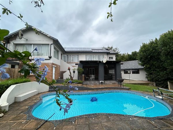 5 Bedroom House 5 Bedroom House