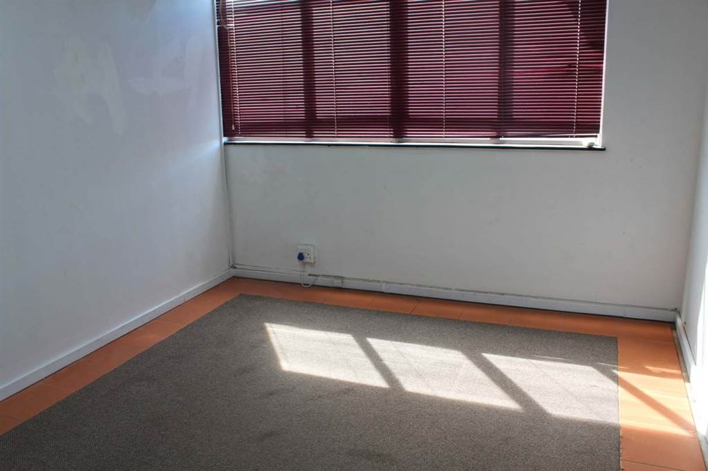 440  m² Office Space in Greyville photo number 24