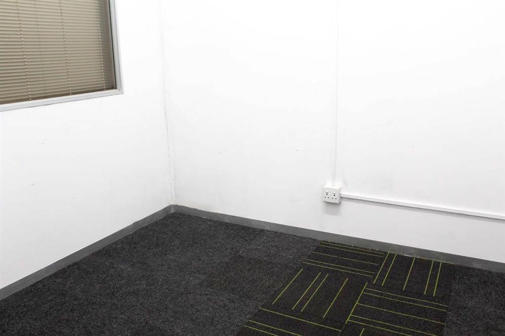 440  m² Office Space in Greyville photo number 10