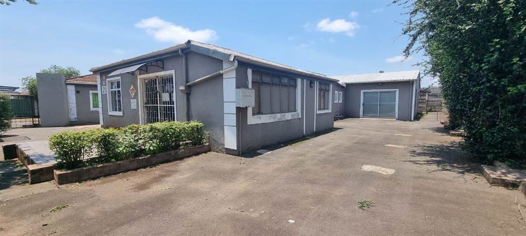 360  m² Commercial space in Pietermaritzburg Central photo number 10