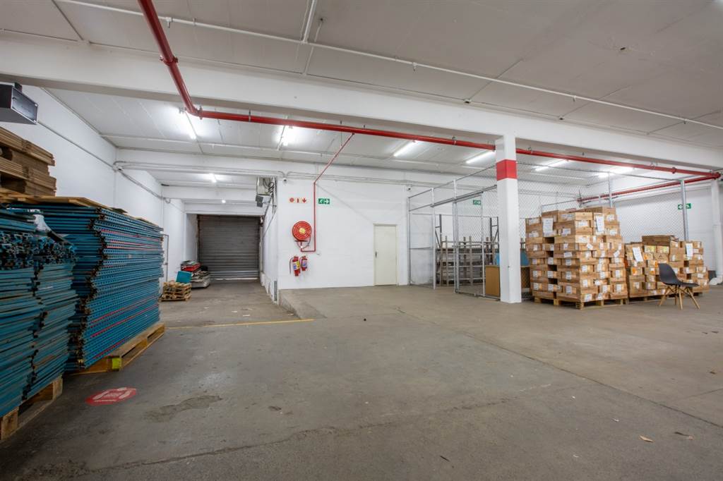 850  m² Industrial space in Paarden Eiland photo number 5