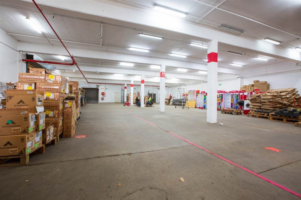 850  m² Industrial space in Paarden Eiland photo number 7