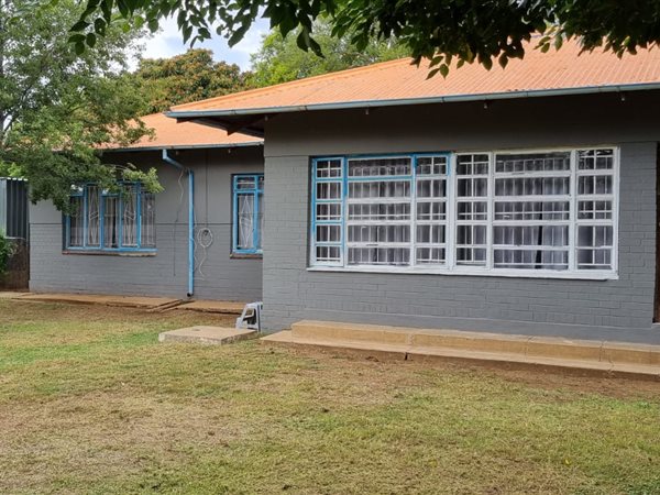 3 Bedroom House 3 Bedroom House