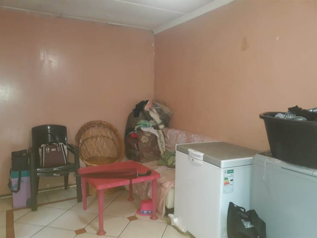 3 Bed Apartment in Rustenburg Central photo number 29