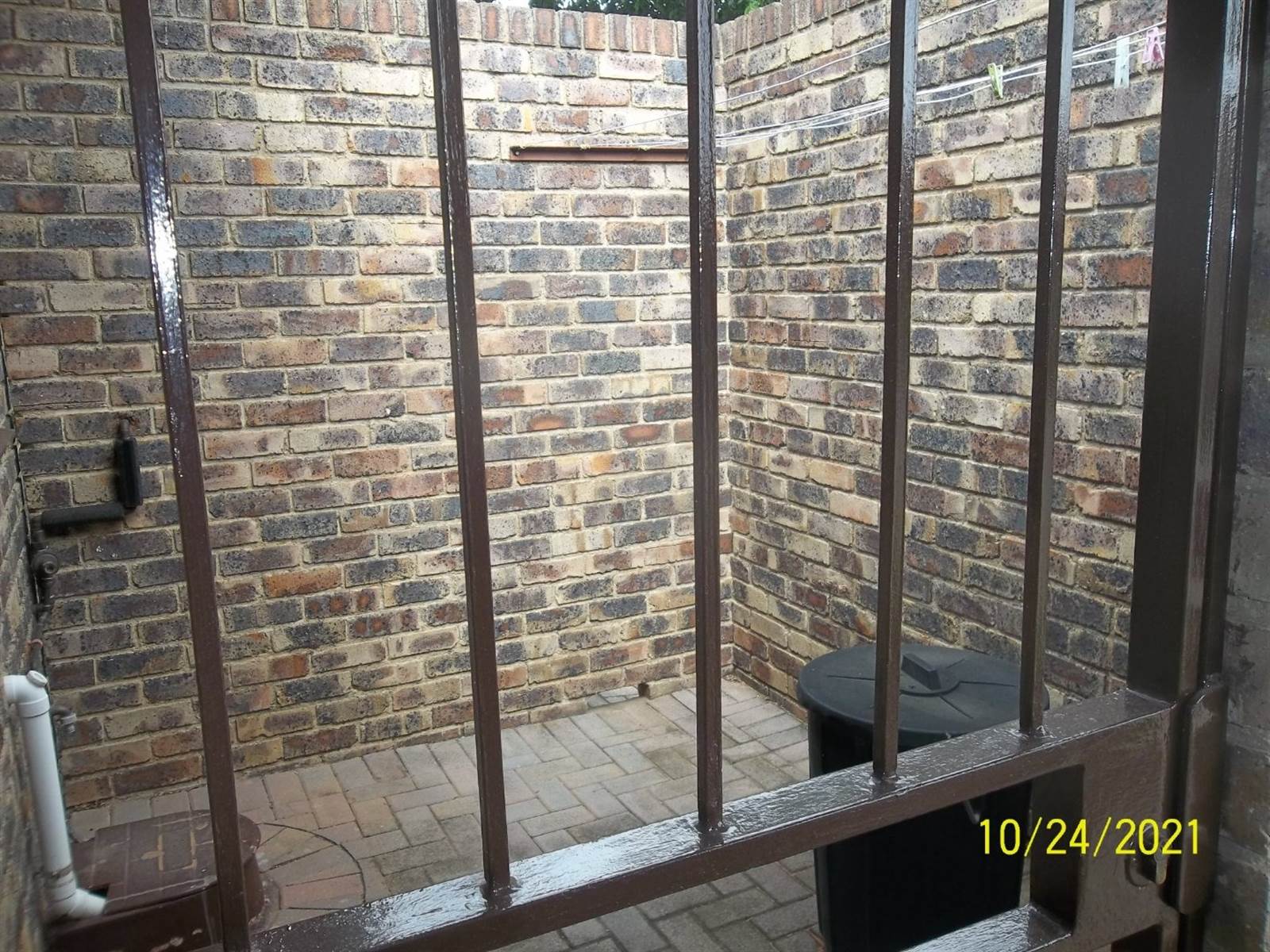 2 Bed Townhouse in Ontdekkers Park photo number 3