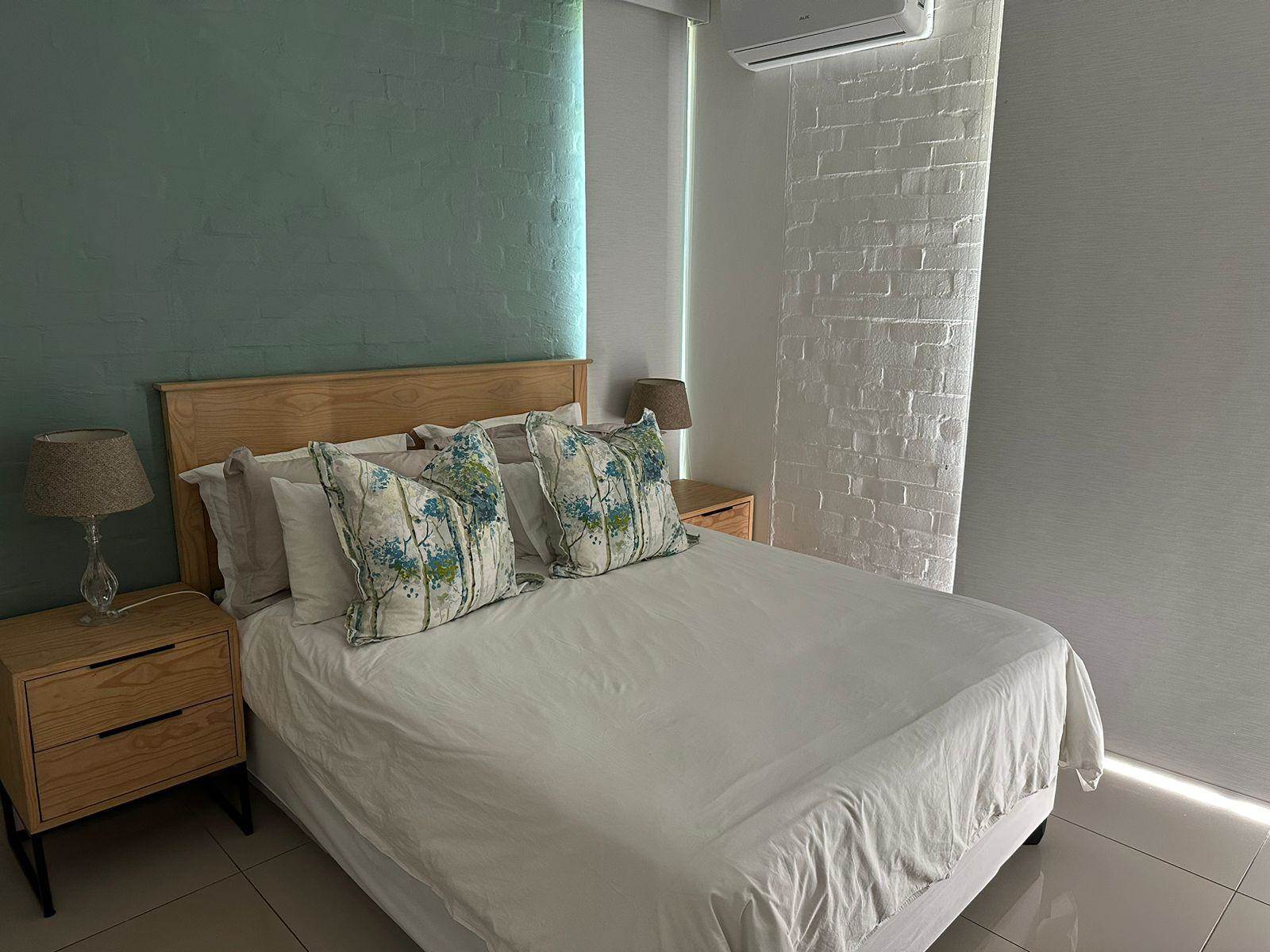 2.5 Bed Apartment in Compensation Beach photo number 29