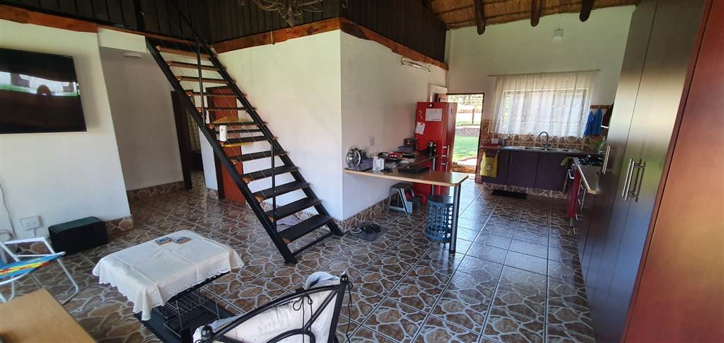 2 Bed House in Mookgophong (Naboomspruit) photo number 7