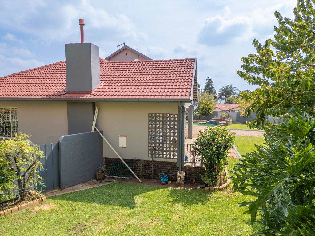 4 Bed House for sale in Edenglen T4624713 Private Property