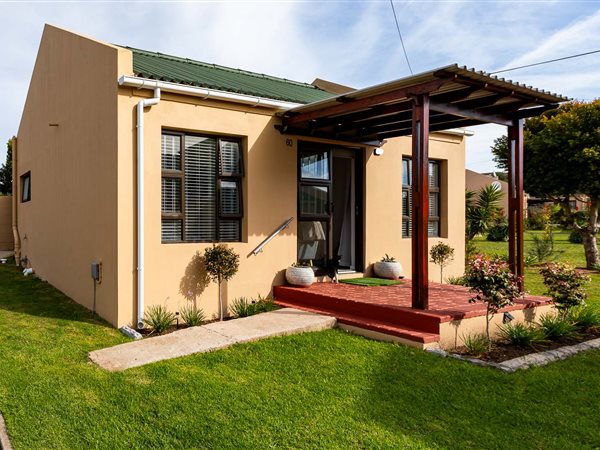 2 Bedroom Townhouse 2 Bedroom Townhouse