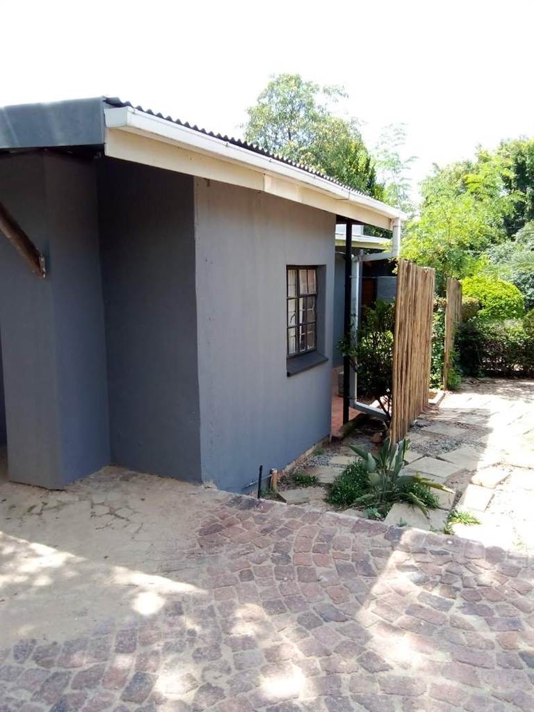 4 Bed House in Auckland Park photo number 6
