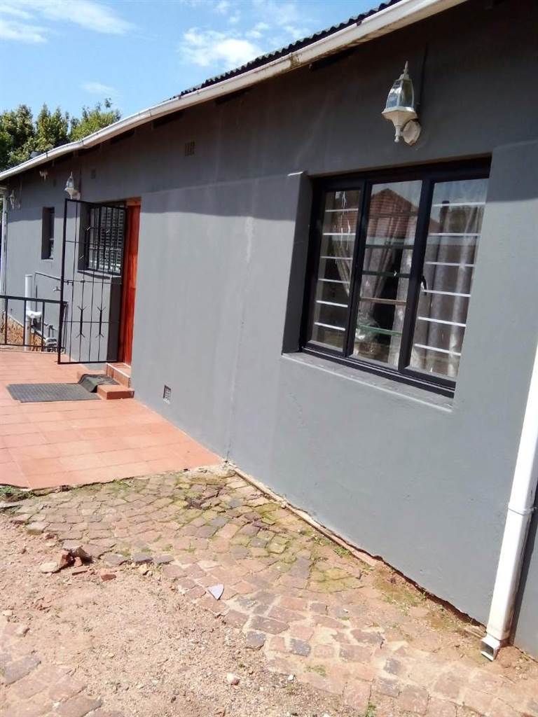 4 Bed House in Auckland Park photo number 15