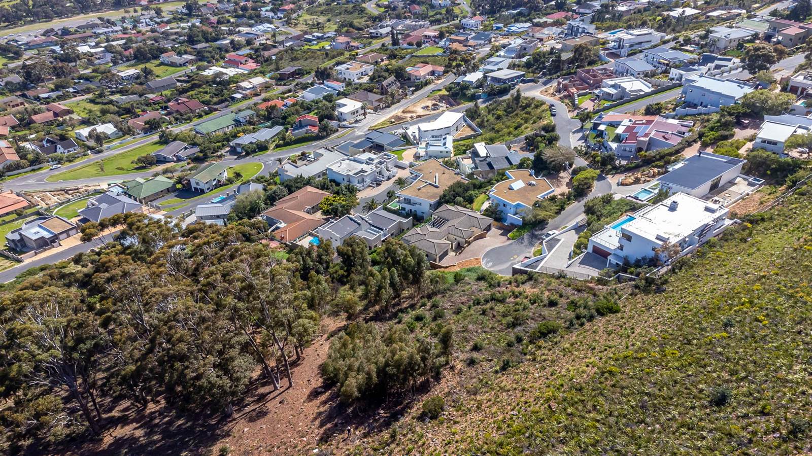 1371 m² Land available in Gordons Bay Central photo number 4