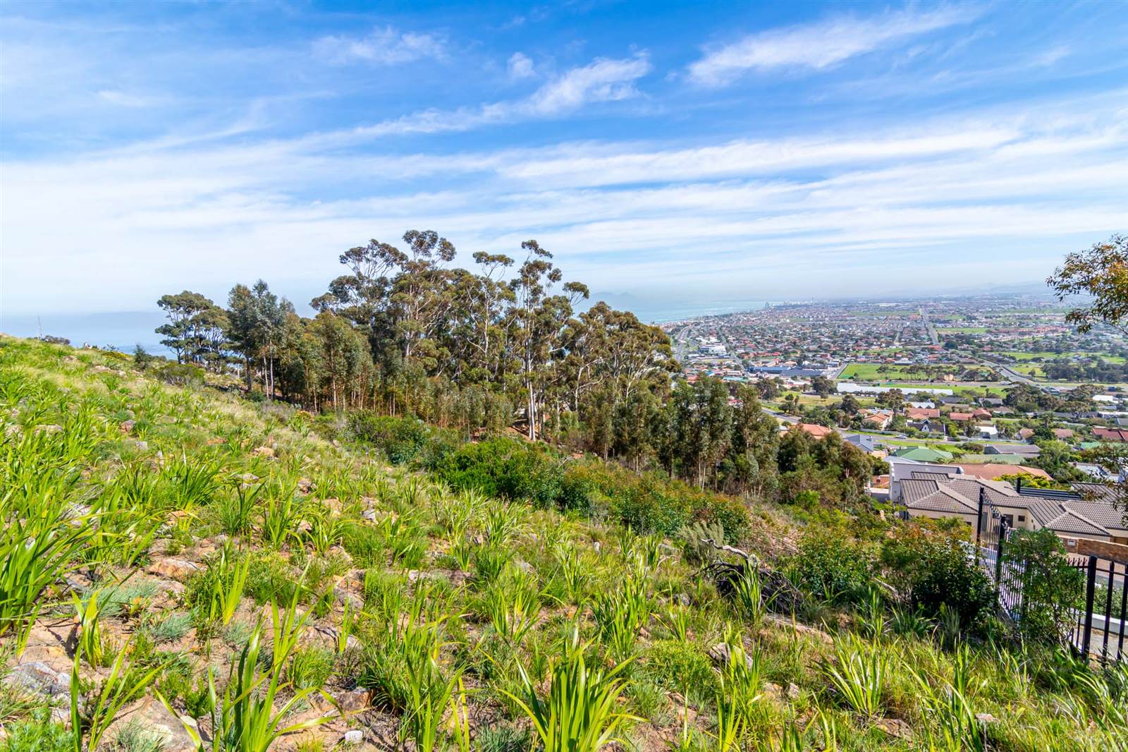 1371 m² Land available in Gordons Bay Central photo number 6
