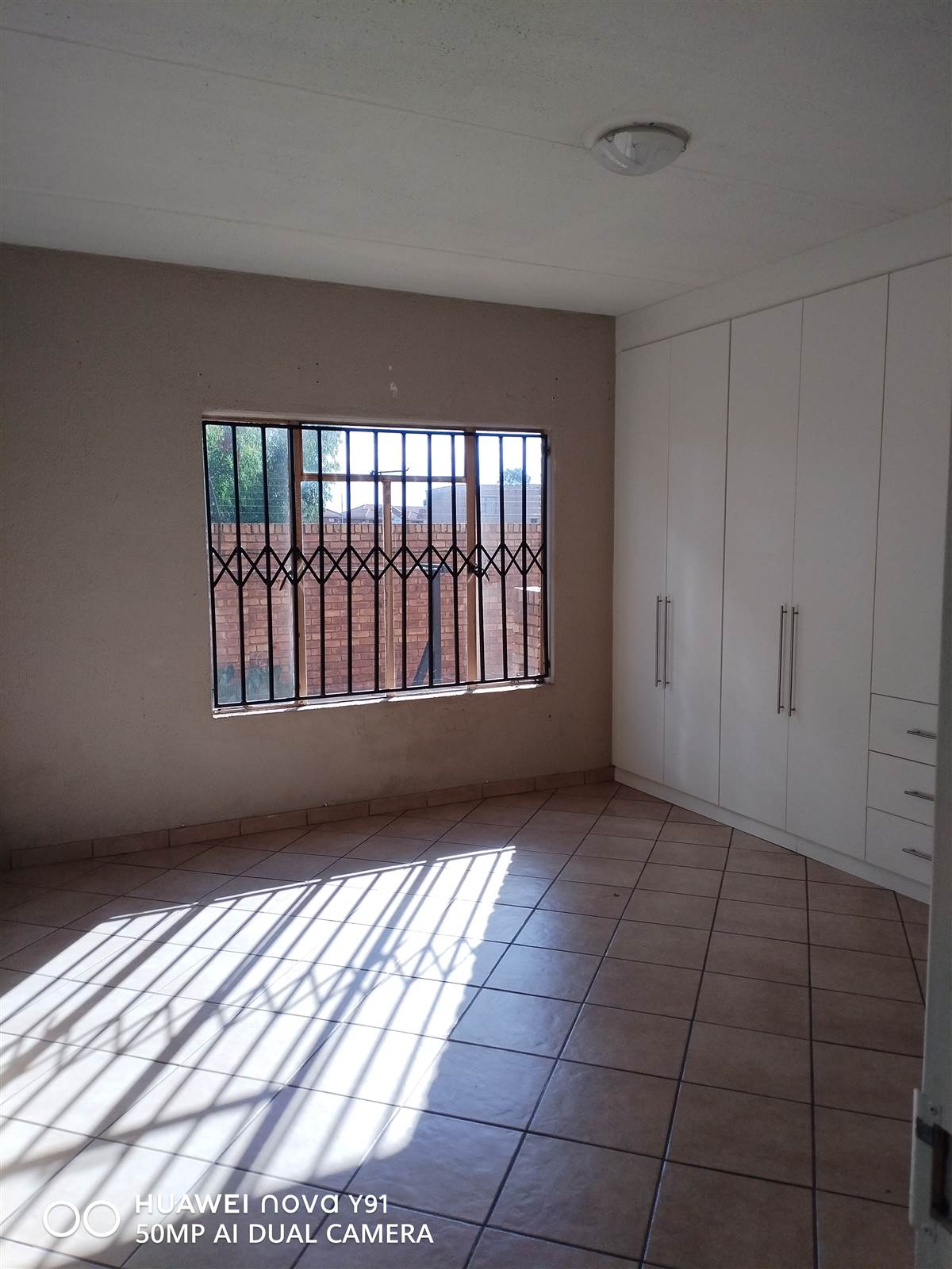2 Bed Apartment in Krugersrus photo number 15