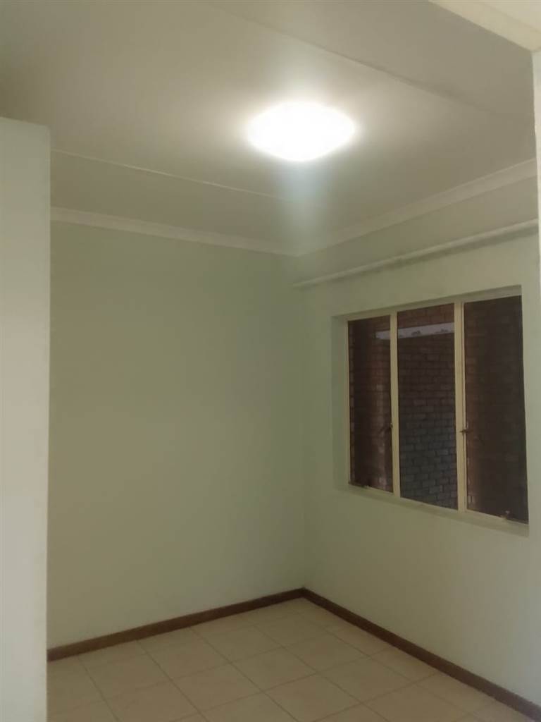 2 Bed Apartment in Greenhills photo number 4