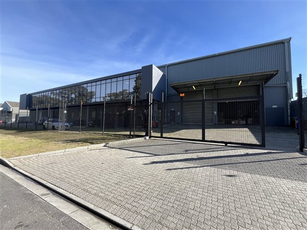 1 190  m² Industrial space