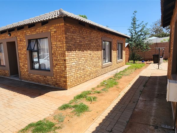 3 Bedroom House 3 Bedroom House