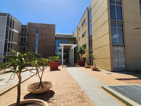 7500  m² Commercial space in Ashlea Gardens