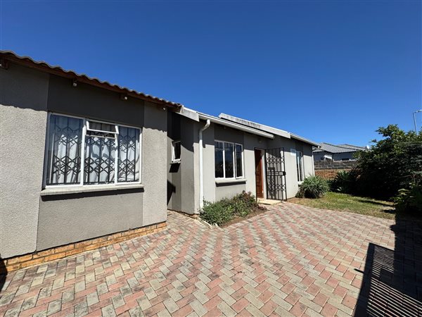 2 Bedroom House 2 Bedroom House