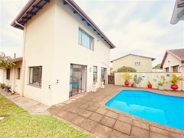4 Bed House in Illovo Beach