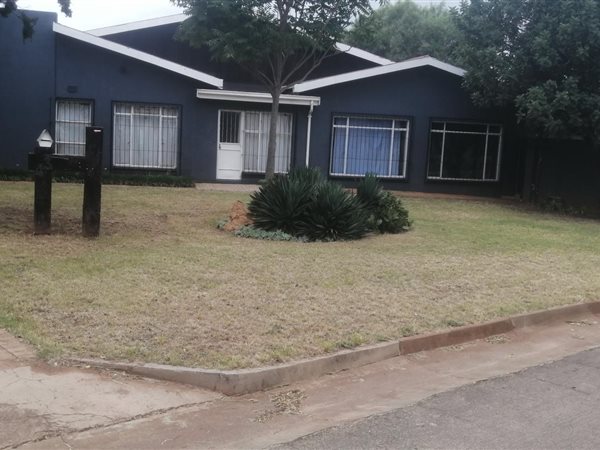 3 Bedroom House 3 Bedroom House