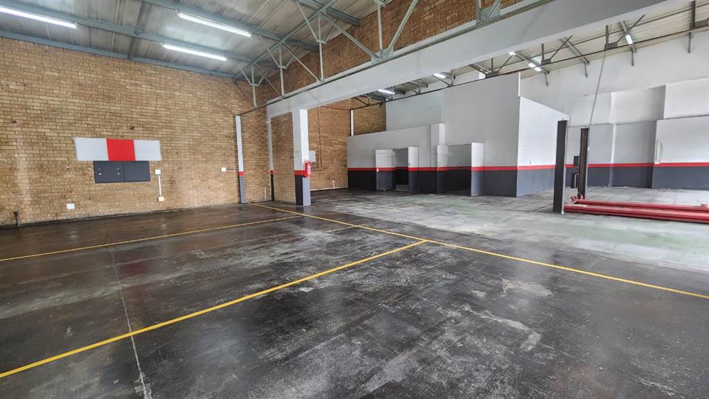 380  m² Commercial space in Centurion CBD photo number 5