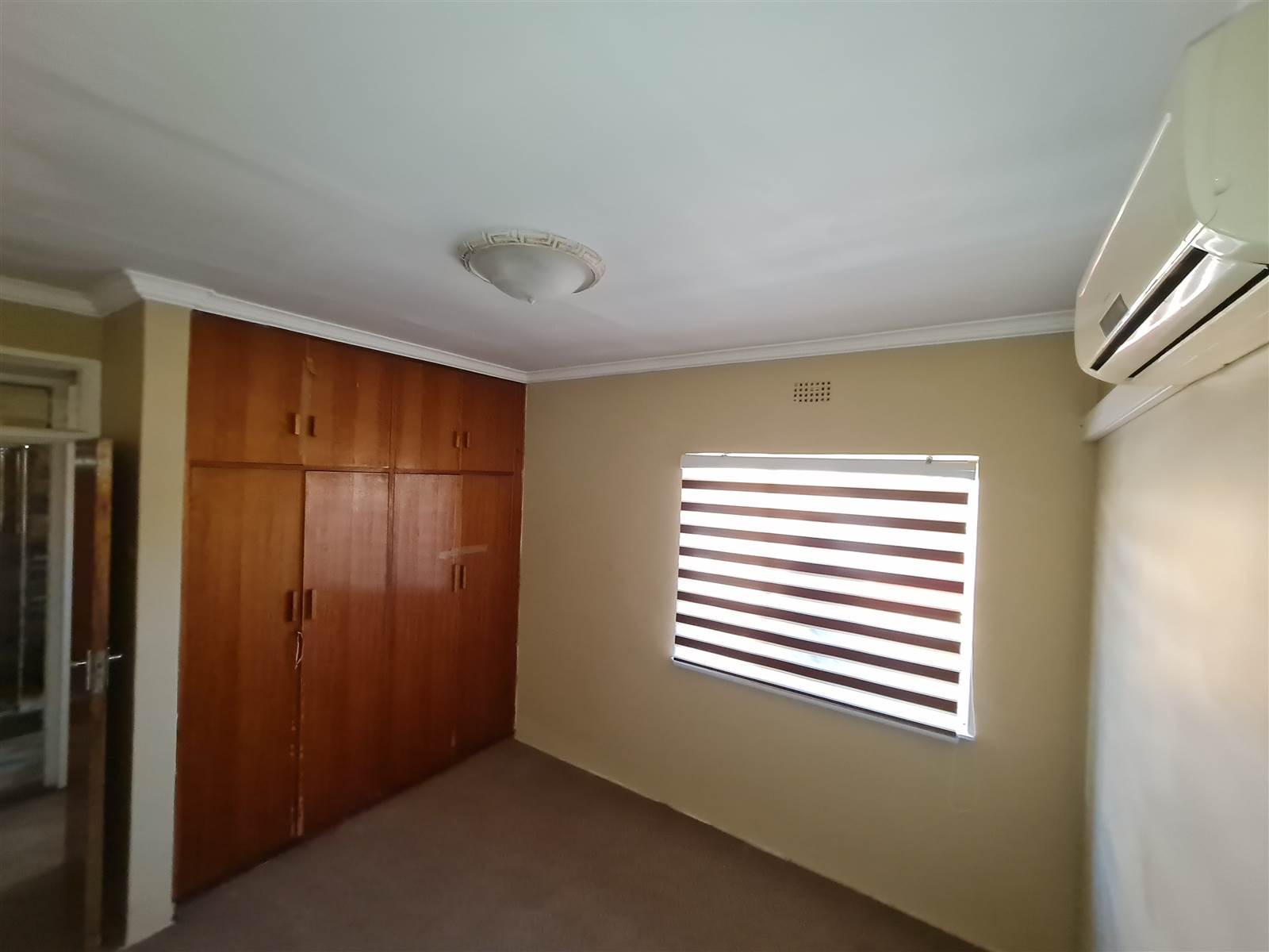 2 Bed Townhouse in Dagbreek photo number 6